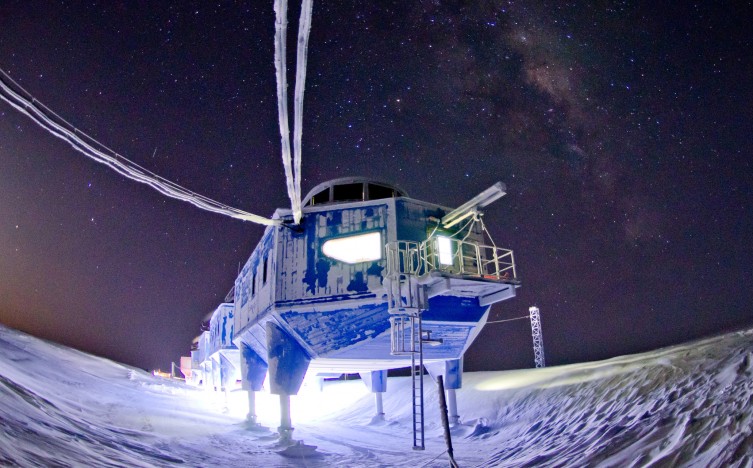 Halley VI Research Station, Photo by Sam Burrell