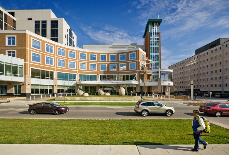 minneapolis childrens hospitals